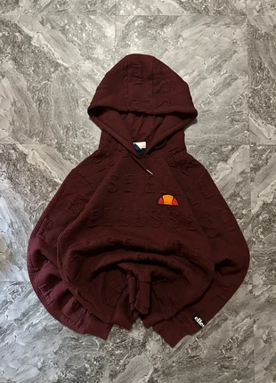 Hoodie Ellesse Burgundy Embossed Logo Relaxed Fit Early 00's Retro Streetwear Vintage Casual Drip., marca: Ellesse, estado: Muy bueno, tamaño: S, 39,99 €, 42,69 € Protección al comprador incluida