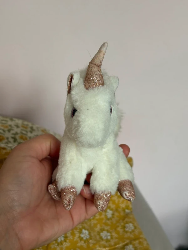 Mini licorne blanche - photo numéro 2
