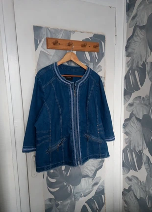 Très belle veste en jean 52 54 de marque Spacial, marca: Spatial, estado: Muito bom, tamanho: 6XL / 52 / 24, €10.00, €11.20 inclui Proteção do Comprador