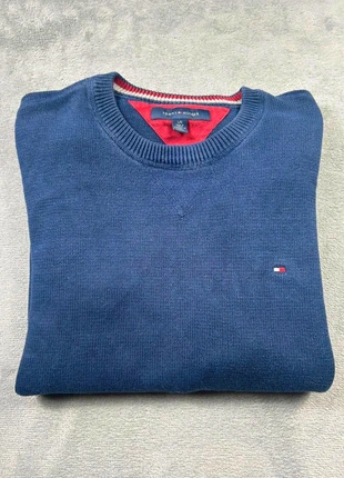 Pull Tommy Hilfiger - Couleur marine logo brodé - Très bon état /Taille L, brand: Tommy Hilfiger, condizioni: Ottime, taglia: L, €20.00, €21.70 include la Protezione acquisti