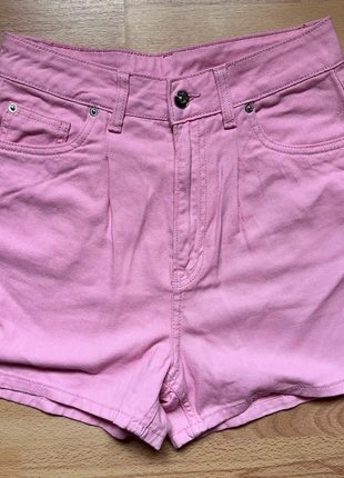 Short en jeans H&M, brand: H&M, condition: Very good, size: S / 36 / 8, €3.00, €3.85 includes Buyer Protection