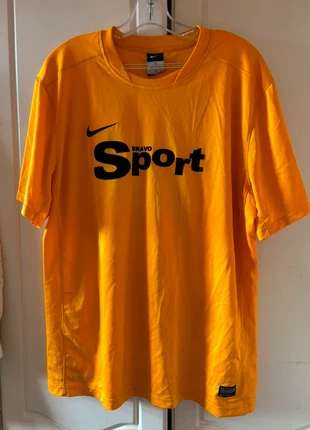 Nike Sport Jersey, brand: Nike, condition: Very good, size: XL, €20.00, €21.70 includes Buyer Protection