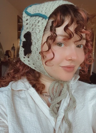Süße crochet bonnet mit fledermaus, marke: Sonstiges, zustand: Neu, größe: Einheitsgröße, 7,50 €, 8,58 € inklusive Vinted-Käuferschutz