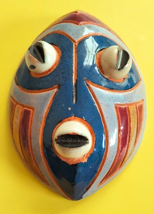 Masque africain en céramique . Congo, marque: Masque Africain, état: Très bon état, 15,00 €, 16,45 € Protection acheteurs incluse