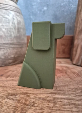 Olijfgroene Hond, merk: IMHome3Deco, staat: Heel goed, € 6,00, € 7,00 inclusief Kopersbescherming Pro