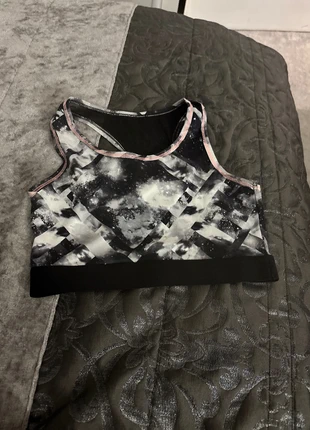 Brassière, brand: Active Wear, condition: Very good, size: 11 years / 146 cm, €2.00, €2.80 includes Buyer Protection