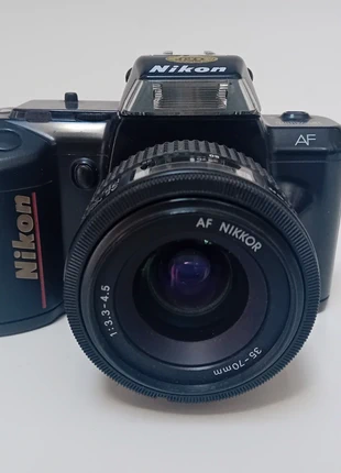 Appareil photo Nikon F-401 avec objectif AF Nikkor 35-70 mm – fonctionnel, marca: Nikon, estado: Muito bom, €39.00, €41.65 inclui Proteção do Comprador