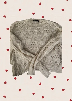 White patterned jumper, brand: Shein, condition: Very good, size: S / UK 8-10, £1.50, £2.28 includes Buyer Protection