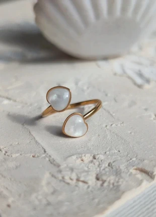 Bague fine à double pierres blanches en forme de cœur - Acier inoxydable, merk: CHIC, staat: Heel goed, maat: Aanpasbaar, € 9,00, € 10,15 inclusief Kopersbescherming Pro