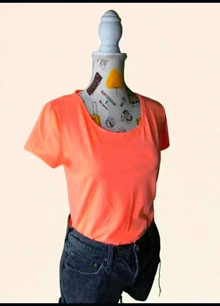 Tee-shirt femme corail - marque la halle - taille M - très bon état, merk: LH, staat: Heel goed, maat: M / 38 / 10, € 2,00, € 2,80 inclusief Kopersbescherming