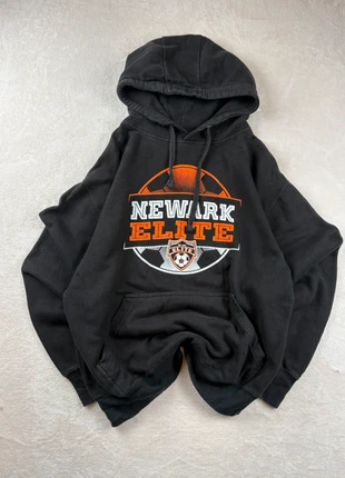 Sweat universitaire Newark elite coupe droite à capuche noir logo imprimé - taille M, marque: Vintage Dressing, état: Très bon état, taille: M, 17,90 €, 19,50 € Protection acheteurs incluse