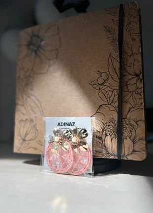 Boucles d’oreilles roses, merk: Fait Main, staat: Nieuw met prijskaartje, € 10,00, € 11,20 inclusief Kopersbescherming
