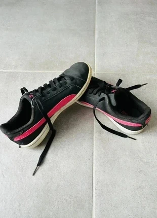 Chaussures femme Puma noir et rose taille 37, marke: Puma, zustand: Sehr gut, größe: 37, 10,00 €, 11,20 € inklusive Vinted-Käuferschutz
