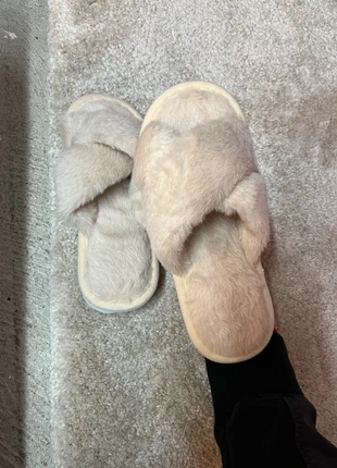 Chausson / Pantoufles - fourrure - femme - size 35 - talons plats - hiver - maison, brand: sans marque, condition: New with tags, size: 35, €9.00, €10.15 includes Buyer Protection