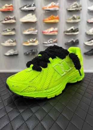 acets fluffy noir, marque: Fluffy, état: Neuf sans étiquette, taille: Autre, 2,99 €, 3,84 € Protection acheteurs incluse