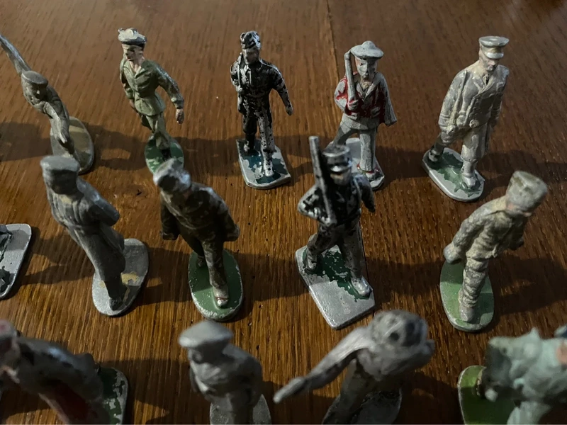 Lot 38 figurines collection - photo numéro 2