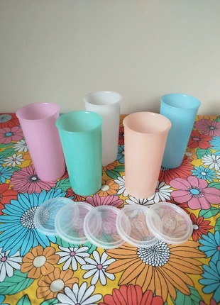 Verres type gobelets, marque: Tupperware, état: Très bon état, 7,00 €, 8,05 € Protection acheteurs incluse