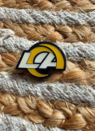 Pins Los Angeles Rams, condition: Very good, €5.00, €5.95 includes Buyer Protection Pro