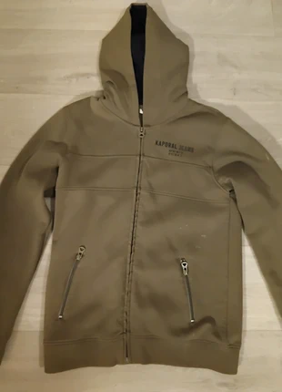 Sweat Kaporal vert kaki, merk: Kaporal, staat: Goed, maat: 16 jaar / 176 cm, € 10,00, € 11,20 inclusief Kopersbescherming