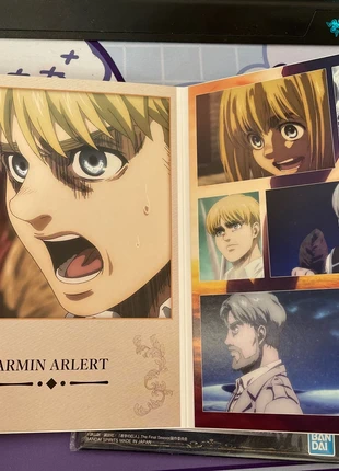 Une carte mémorial attaque des titans, merk: Attack On Titan, staat: Nieuw zonder prijskaartje, maat: Prematuur, tot 44 cm, € 5,00, € 5,95 inclusief Kopersbescherming