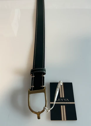 Cinturón Leyva, merk: Leyva, staat: Nieuw met prijskaartje, maat: 90 cm, € 29,50, € 31,68 inclusief Kopersbescherming Pro