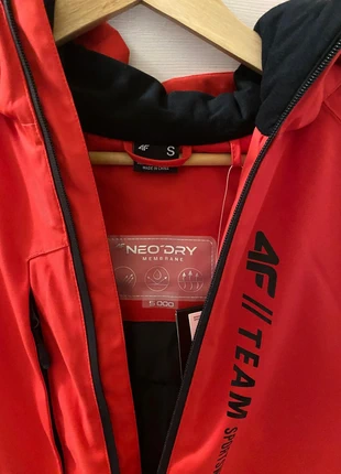 Giacca da sci nuova con cartellino, marca: 4F, estado: Nuevo con etiquetas, tamaño: S, 70,00 €, 74,20 € Protección al comprador incluida