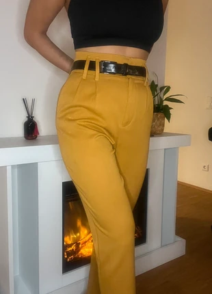 Zara Hose Stoffhose chino Hose Größe 34 xs Senf Senfgelb, brand: Zara, condizioni: Ottime, taglia: XS / IT 38 / EU 34, €11.00, €12.25 include la Protezione acquisti