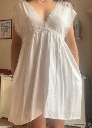 Robe blanche avec dentelle, brand: Zara Trafaluc, condition: Very good, size: S / 36 / 8, €10.00, €11.20 includes Buyer Protection