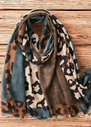 Foulard imprimé léopard neuf, brand: autre, condition: New without tags, €12.80, €14.14 includes Buyer Protection