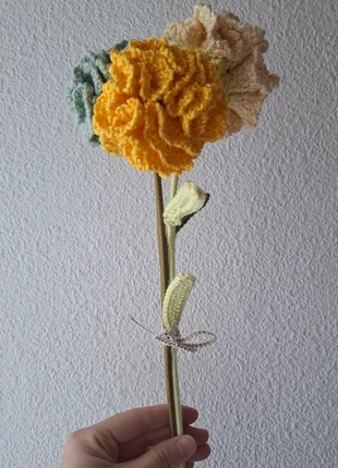 Bouquet d'oeillets jaune, merk: Fait Main, staat: Als nieuw, € 13,00, € 14,35 inclusief Kopersbescherming