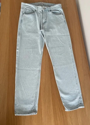 Jean bleu clair droit Mango taille W30 ou 40 EU, marque: Mango, état: Très bon état, taille: W30 | FR 40, 15,00 €, 16,45 € Protection acheteurs incluse