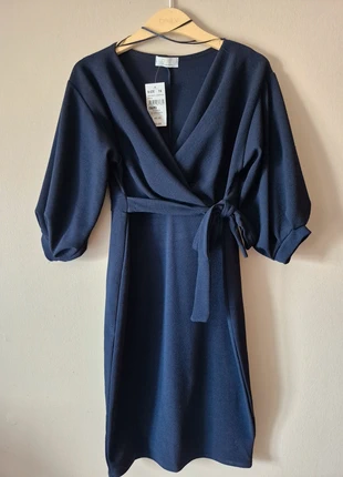 Puff Sleeve Dress with waist tie detail, brand: Quiz, condition: New with tags, size: XXL / 44 / 16, €9.00, €10.15 includes Buyer Protection