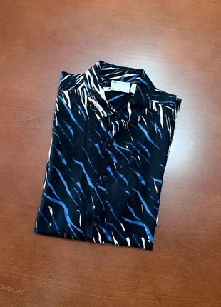 Camisa estilo tigre manga corta, marque: ASOS, état: Neuf sans étiquette, taille: S, 3,00 €, 3,85 € Protection acheteurs incluse