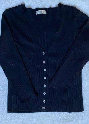Gilet noir stradivarius taille M, merk: Stradivarius, staat: Heel goed, maat: M / 38 / 10, € 6,00, € 7,00 inclusief Kopersbescherming