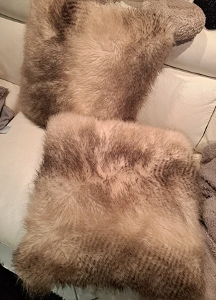 Lot de 2 coussins Magma, marque: Magma, état: Très bon état, taille: 45 x 45 cm, 14,00 €, 15,40 € Protection acheteurs incluse