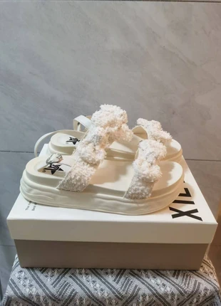 Dámské sandály, état: Très bon état, taille: 37, 15,00 €, 16,45 € Protection acheteurs incluse