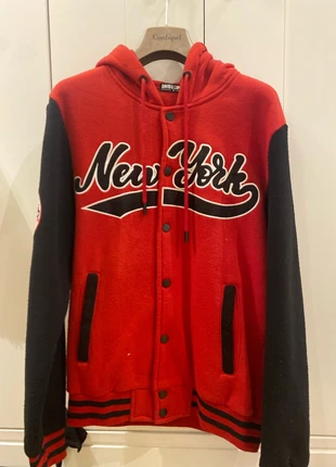 Giacca stile americano, marke: David Copper, zustand: Sehr gut, größe: M, 5,00 €, 5,95 € inklusive Vinted-Käuferschutz