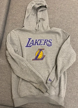 Sweat Shirt Lakers New Era, marca: New Era, estado: Muy bueno, tamaño: S, 8,00 €, 9,10 € Protección al comprador incluida