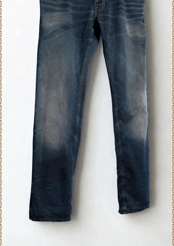 Jean bleu délavée Emporio Armani Taille 38 - photo numéro 4