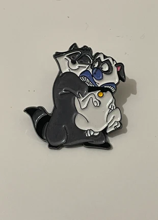 Pins pocahontas meiko, marque: Disney, état: Neuf sans étiquette, 6,90 €, 7,95 € Protection acheteurs incluse