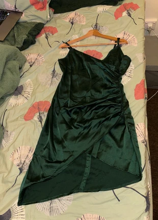 Emerald Green Mini Asymmetrical Dress, brand: PrettyLittleThing, condition: Very good, size: M / 10, £3.00, £3.85 includes Buyer Protection