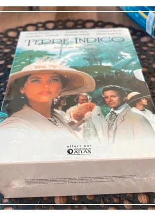 🎬 Terre Indigo - L’intégrale en 4 DVD - Neuf sous blister (Atlas Éditions), zustand: Neu, mit Etikett, 24,50 €, 26,43 € inklusive Vinted-Käuferschutz