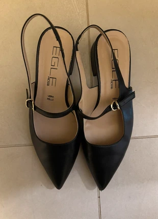 Slingback nere Egle Milano in vera pelle, brand: egle milano, condizioni: Ottime, taglia: 39, €30.00, €32.20 include la Protezione acquisti