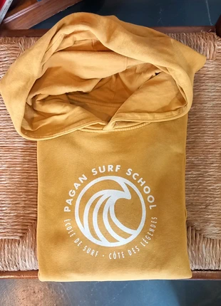 Pagan Surf School Kerlouan, brand: Pagan Surf School, condizioni: Ottime, taglia: 9 anni / 134 cm, €10.00, €11.20 include la Protezione acquisti