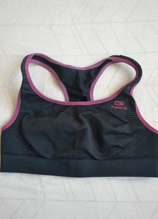 Top brassière noire kalenji, marque: Kalenji, état: Très bon état, taille: S, 1,00 €, 1,75 € Protection acheteurs (Pro) incluse