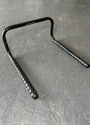 Support mural pour 2 vélos, marque: Bike, état: Très bon état, 13,00 €, 14,35 € Protection acheteurs incluse