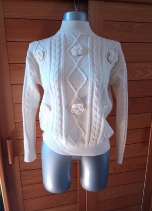 Pull crème, brand: Crème, condition: New without tags, size: M / 38 / 10, €4.00, €4.90 includes Buyer Protection