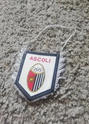 Fanion vintage Ascoli Calcio 1898 – Rare collection football Italie, marque: Atlantique Ascoli, état: Très bon état, 4,99 €, 5,94 € Protection acheteurs incluse