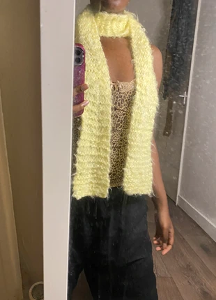 Yellow Knitted Scarf, brand: Isle of Knit, condition: Very good, £12.00, £13.30 includes Buyer Protection