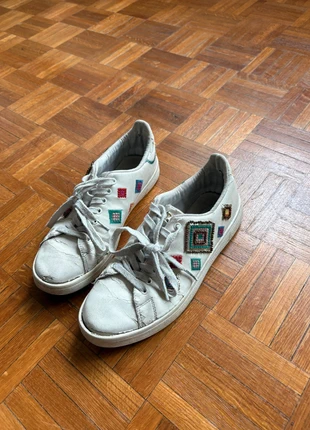 Chaussures blanches Desigual – Taille 39 – carrés colorés, marca: Desigual, estado: Satisfactorio, tamaño: 39, 1,00 €, 1,75 € Protección al comprador incluida